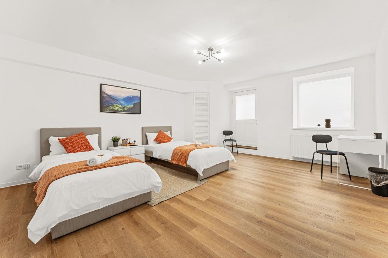 2 Zimmer Apartments, 4 Betten, Vollmoebliert,Zentrale Lage Am S-Bahnhof Берлин Экстерьер фото
