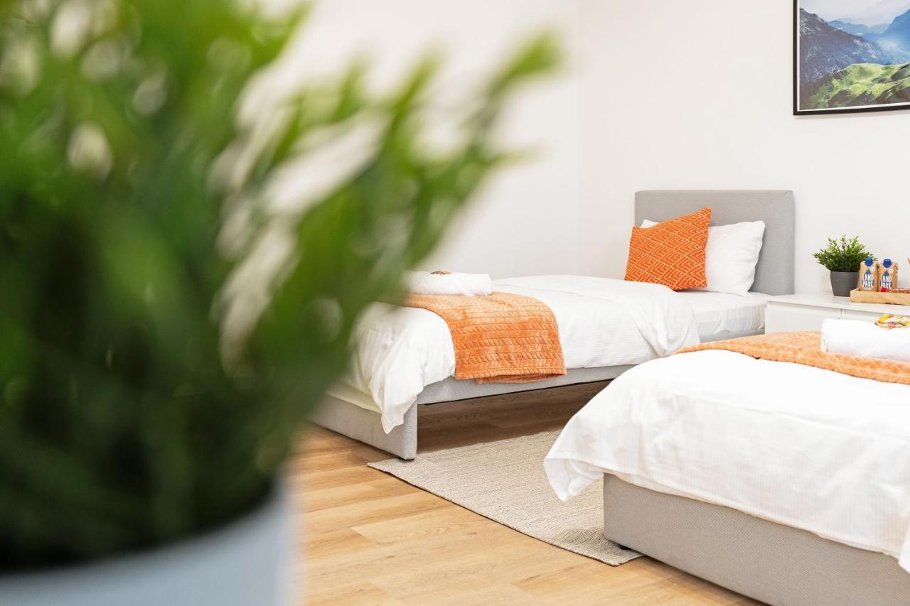 2 Zimmer Apartments, 4 Betten, Vollmoebliert,Zentrale Lage Am S-Bahnhof Берлин Экстерьер фото